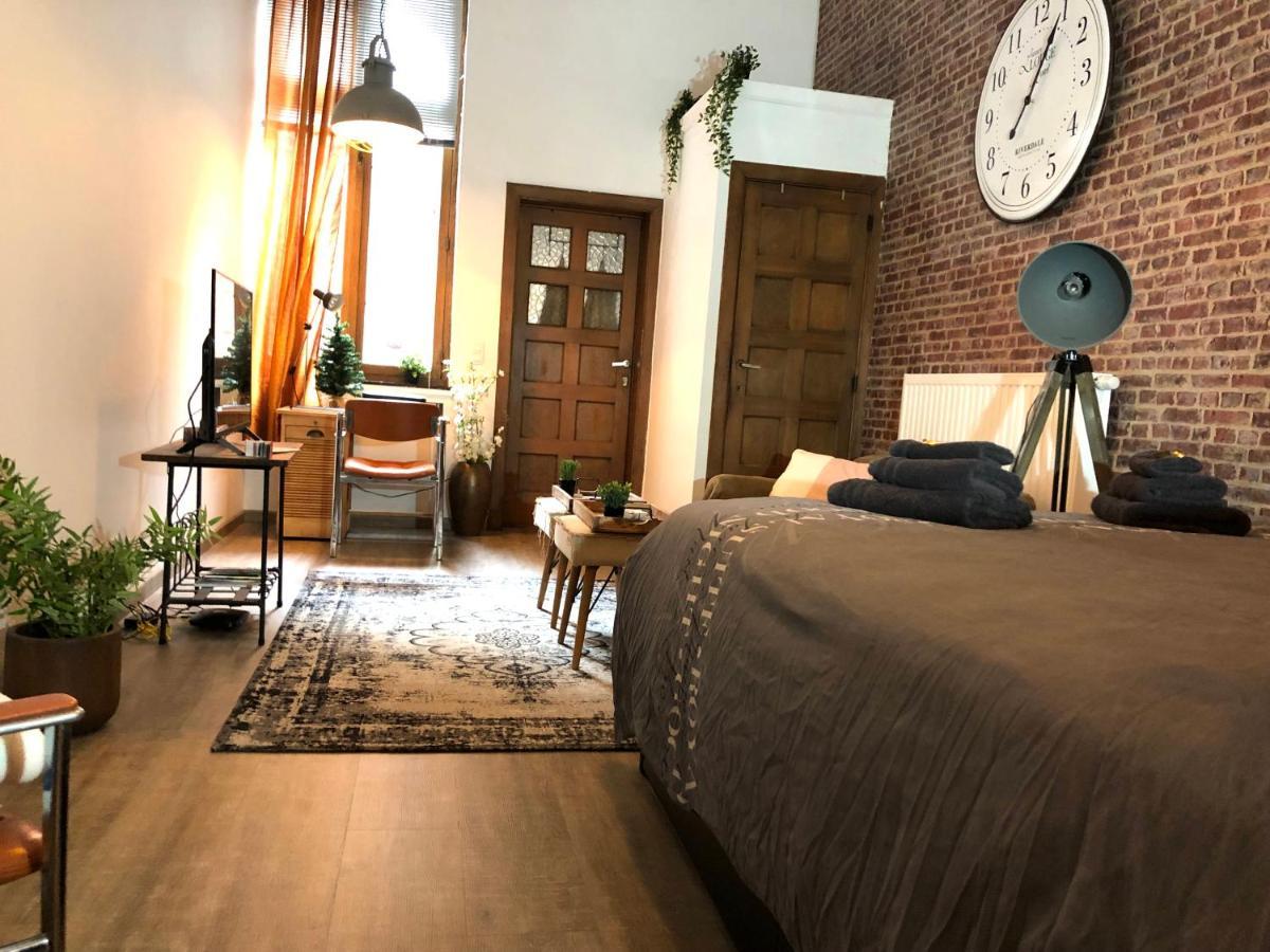 New York Loft - Fully Equipped And Available Long-Term - Perfect Location In City Center Apartamento Namur Exterior foto