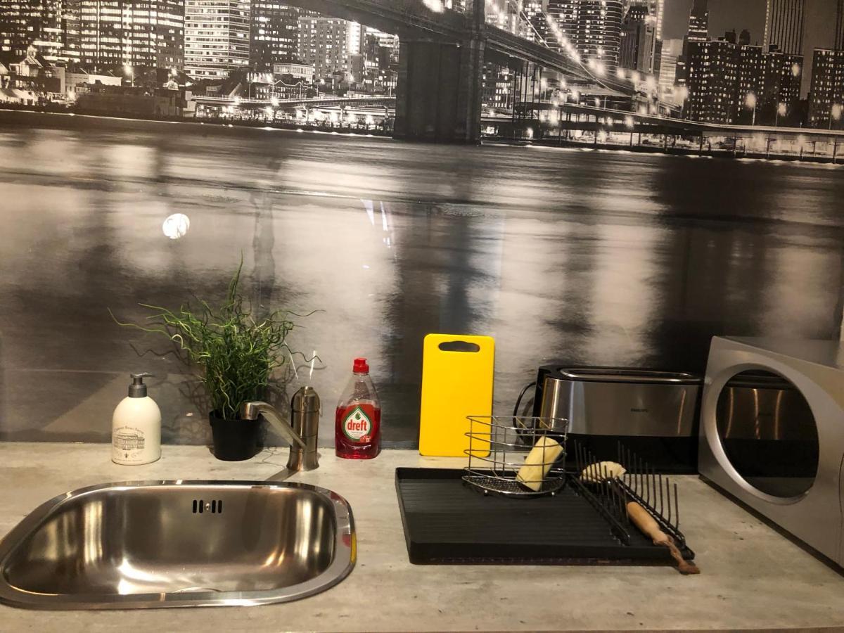 New York Loft - Fully Equipped And Available Long-Term - Perfect Location In City Center Apartamento Namur Exterior foto